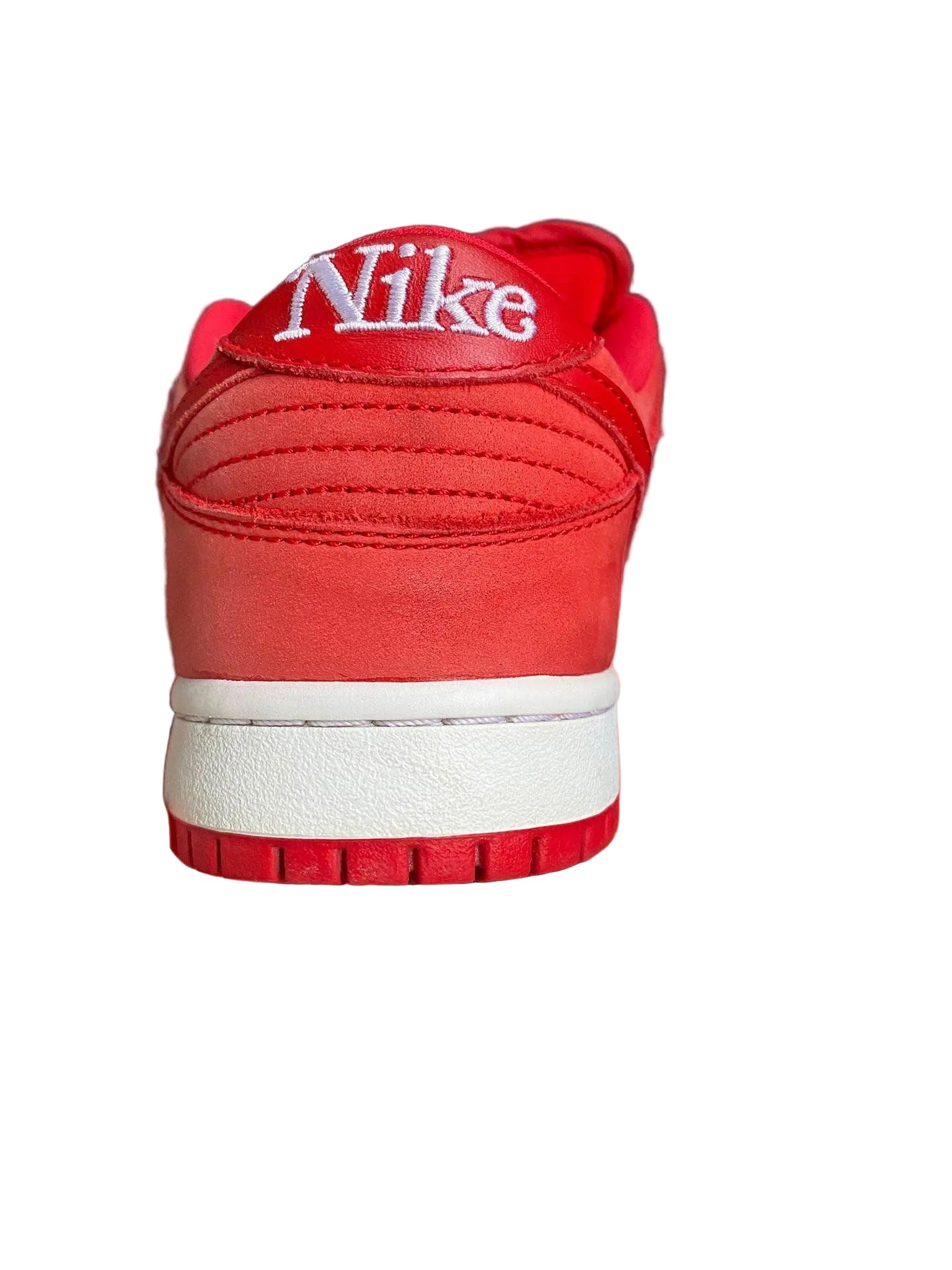 EU 42 - SB Dunk Low Verdy Girls Dont Cry