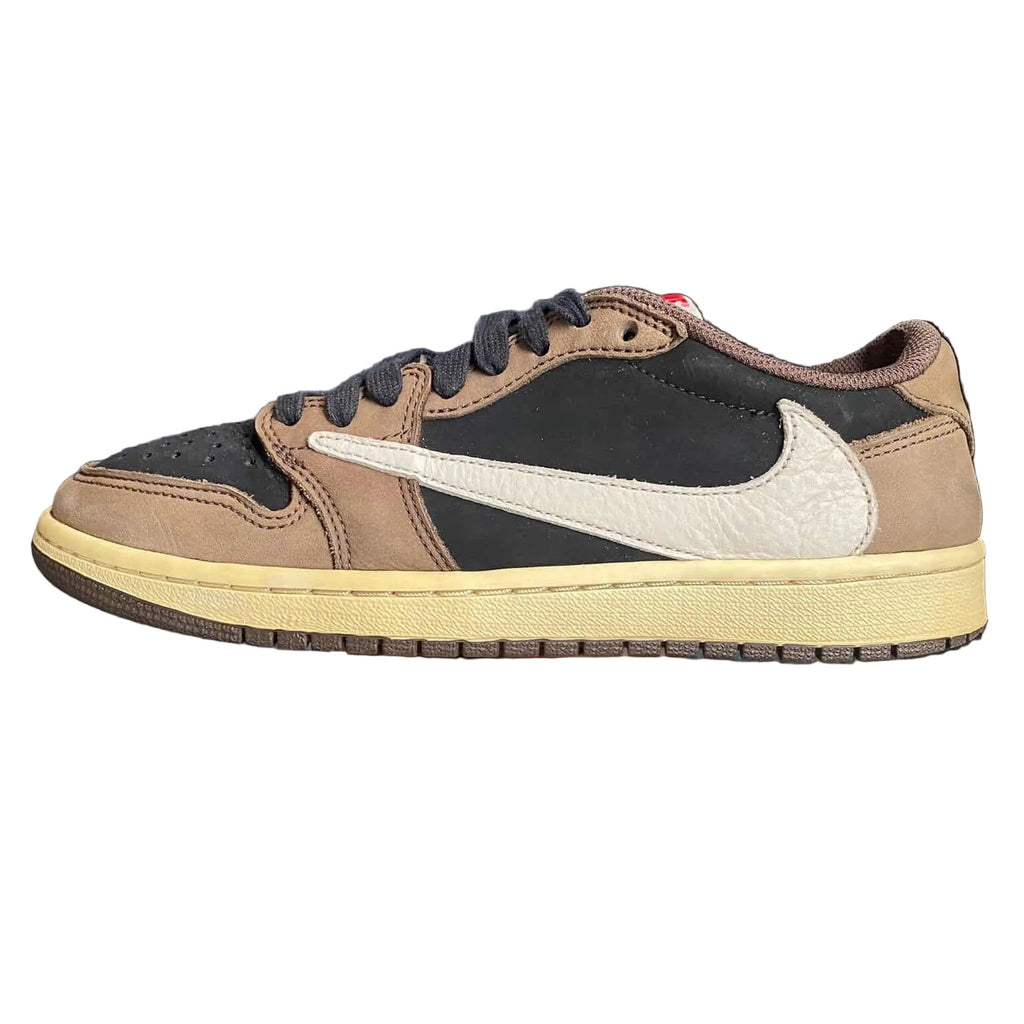 EU 41 - Travis Scott Jordan 1 Low Mocha