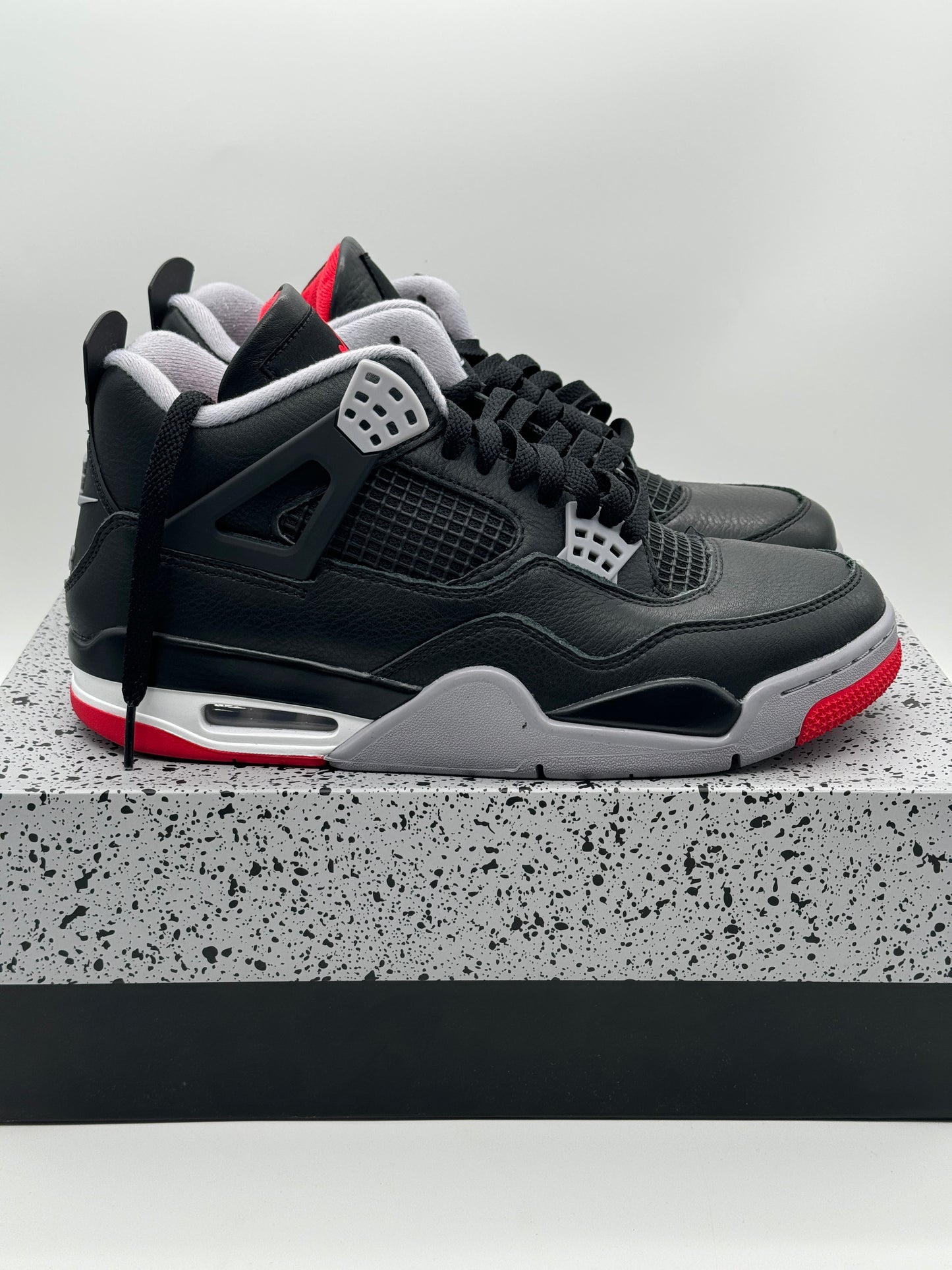 Air Jordan 4 Bred Used EU 42,5