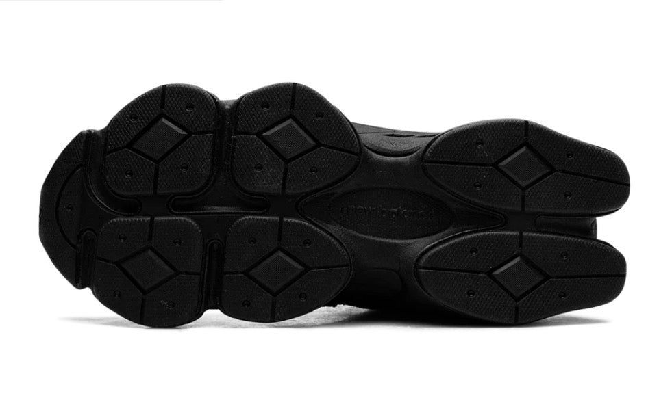 New Balance 9060 Triple Black