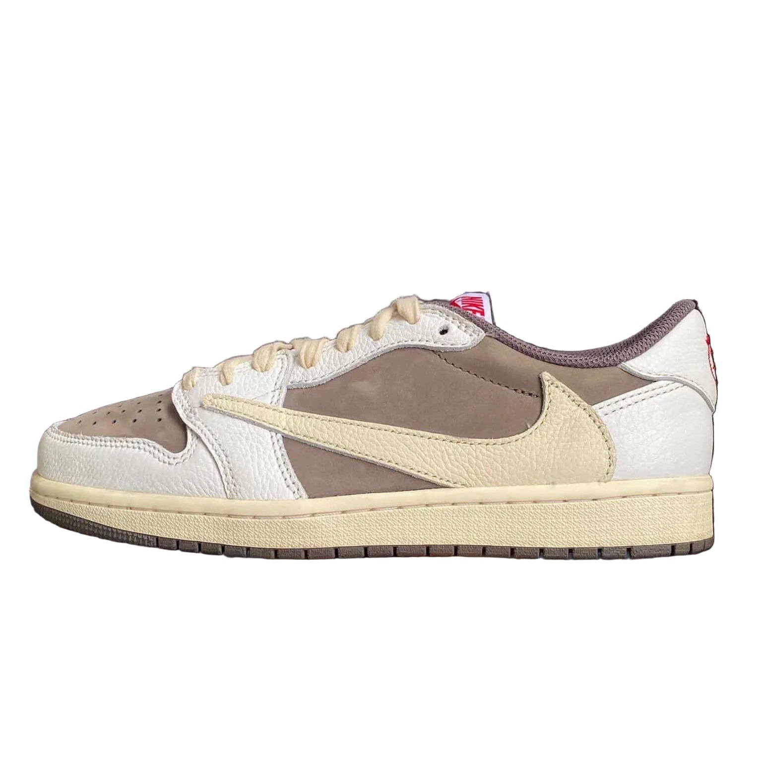 EU 41 - Travis Scott Jordan 1 Low Reverse Mocha