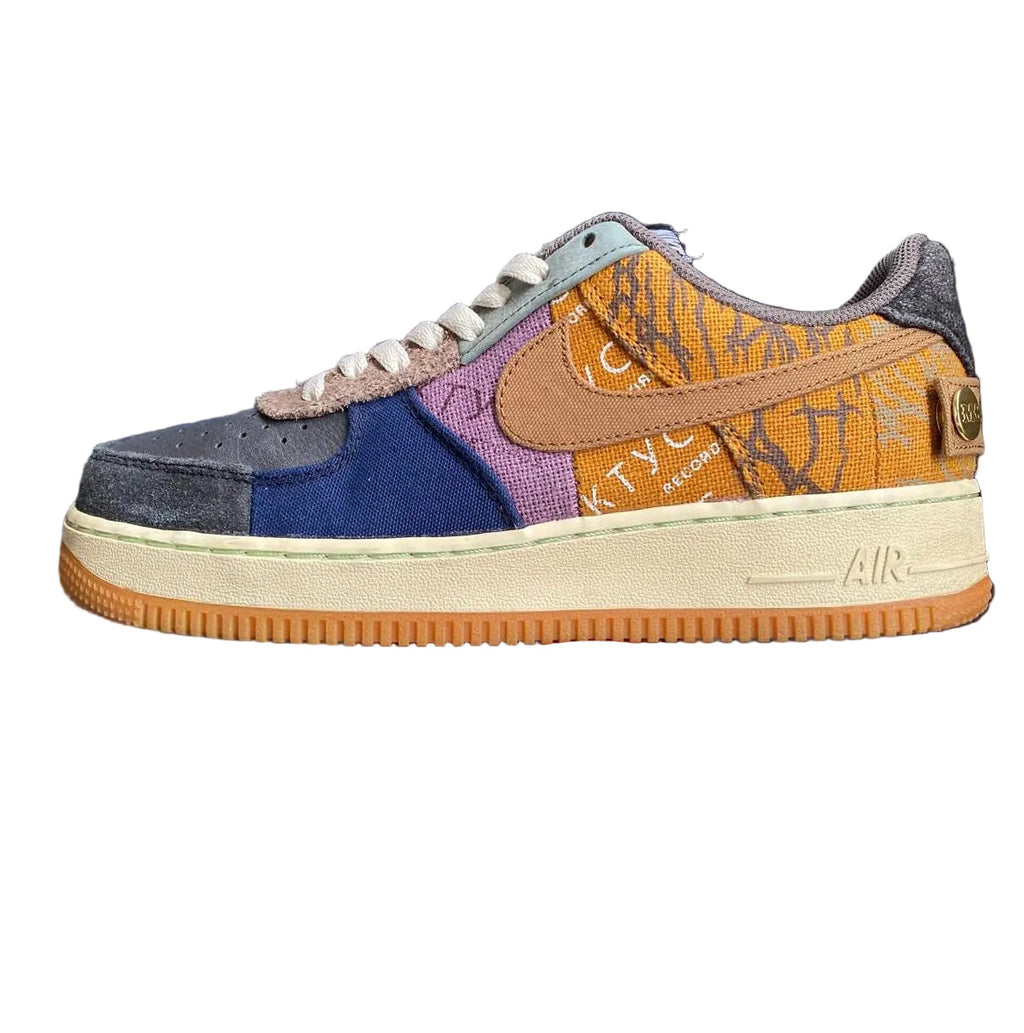 EU 41 - Nike Air Force 1 x Travis Scott
