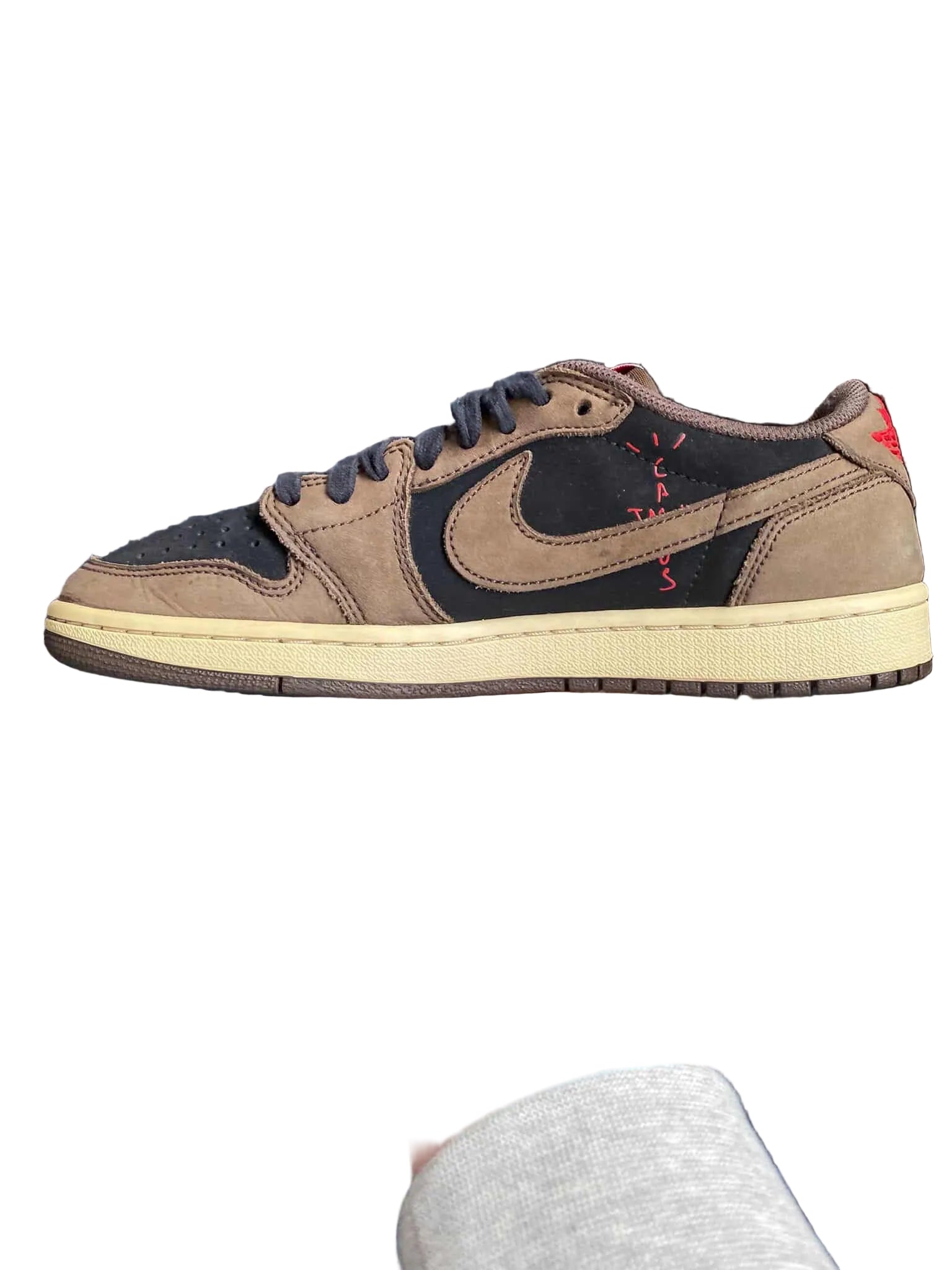 EU 41 - Travis Scott Jordan 1 Low Mocha