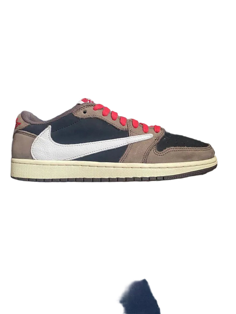 EU 41 - Travis Scott Jordan 1 Low Mocha