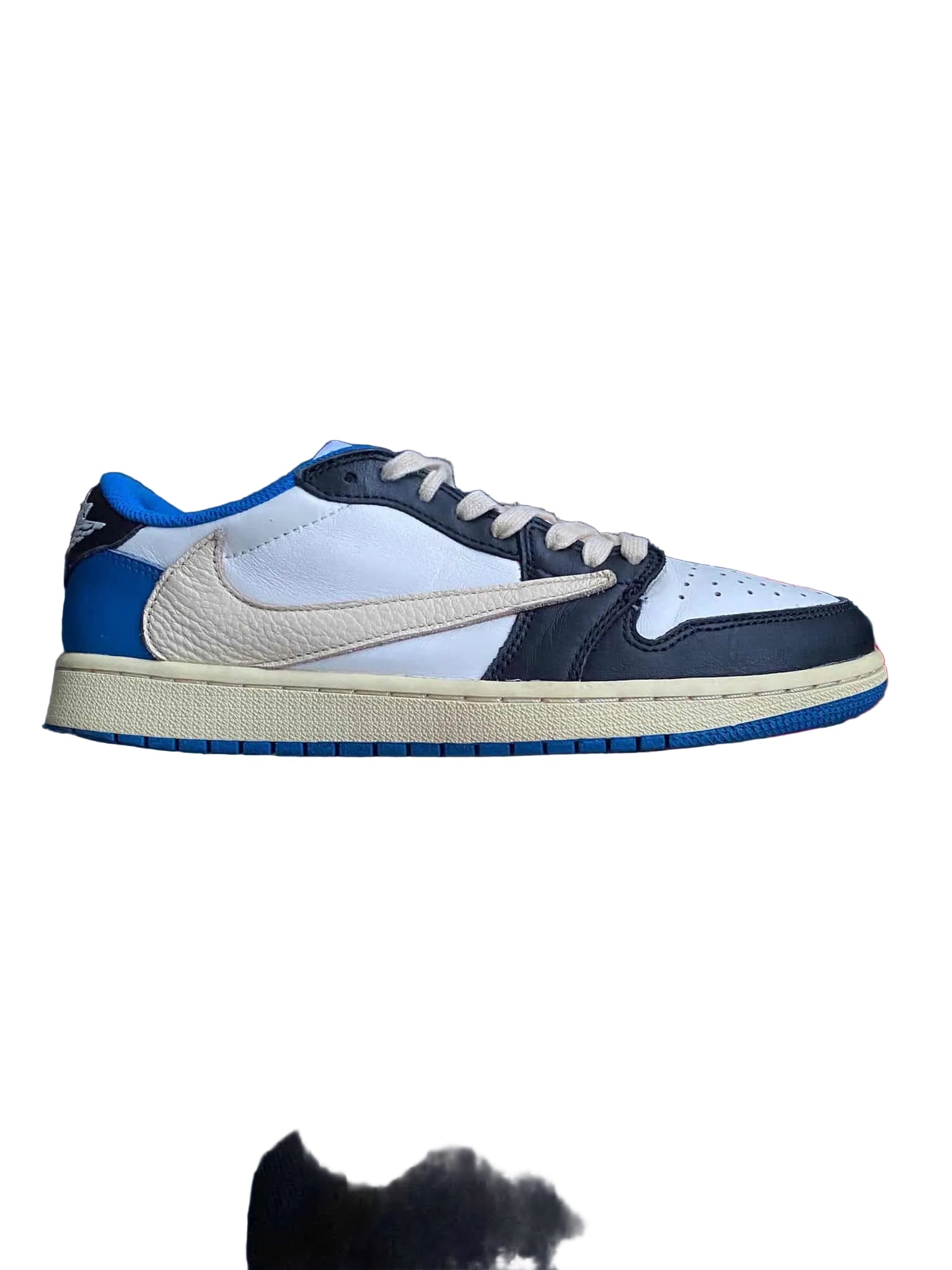 EU 42 - Travis Scott Jordan 1 Low Fragment OG