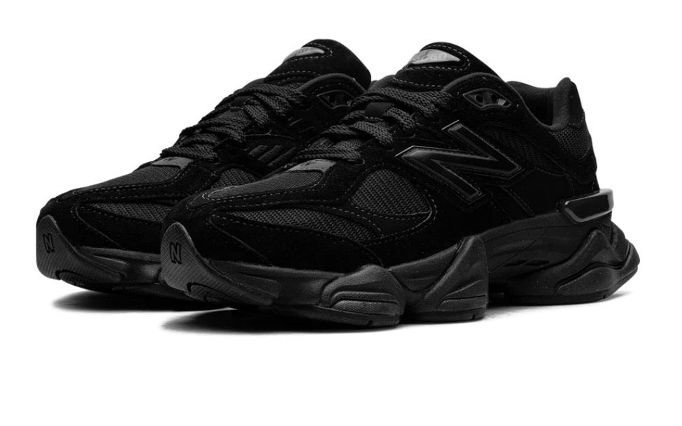 New Balance 9060 Triple Black