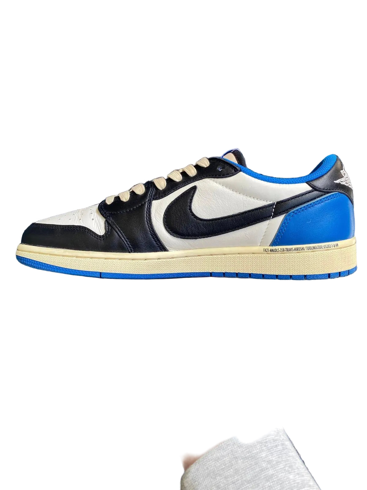 EU 45 - Travis Scott x Fragment Jordan 1 Low OG