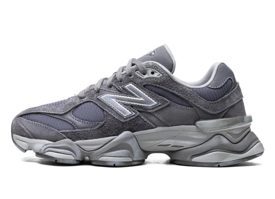 New Balance 9060 Magnet