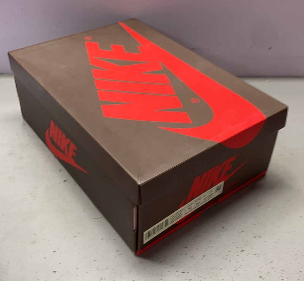 EU 44 - Travis Scott Jordan 1 Low Mocha