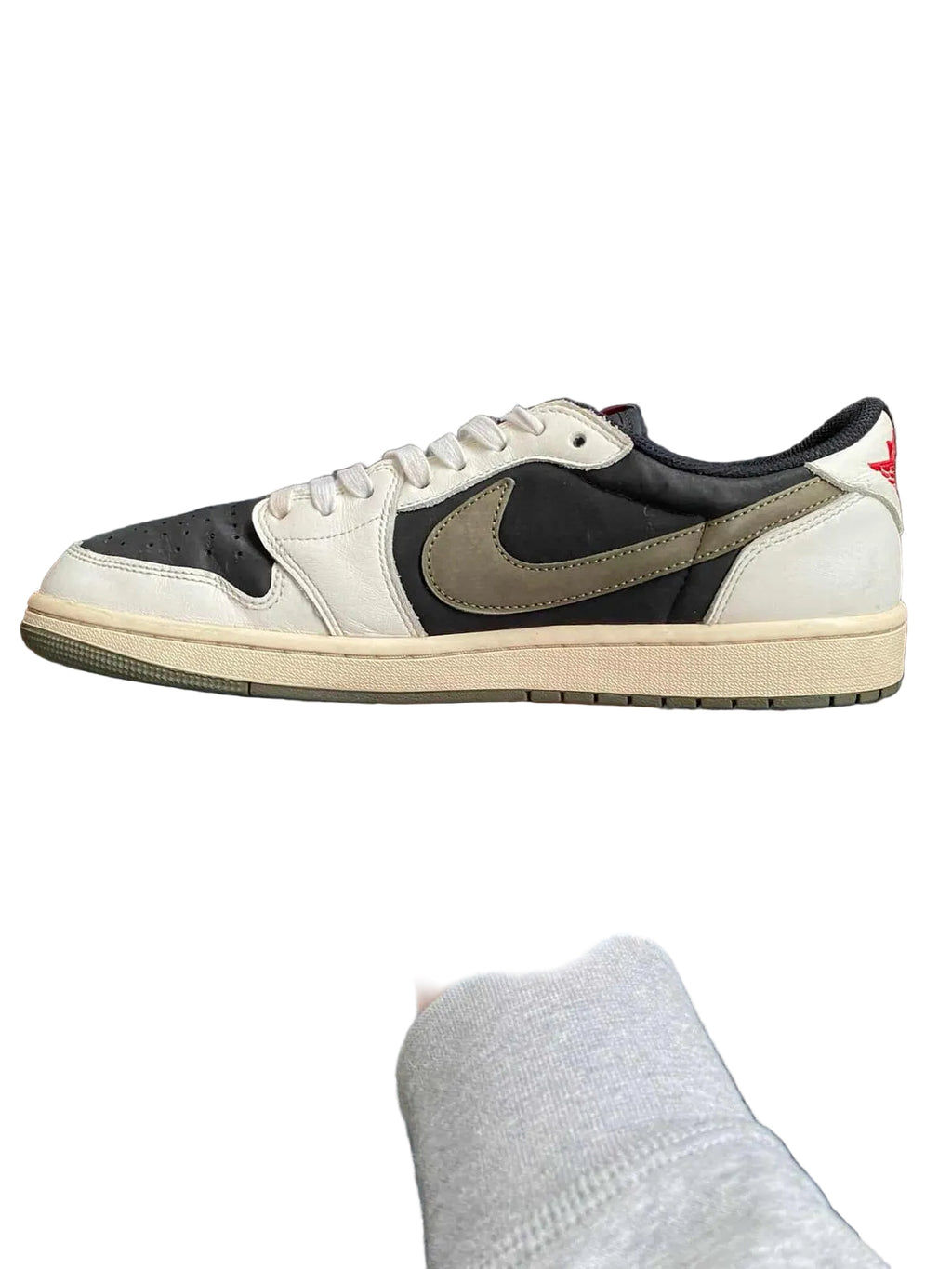 EU 45 - Travis Scott Jordan 1 Low Olive