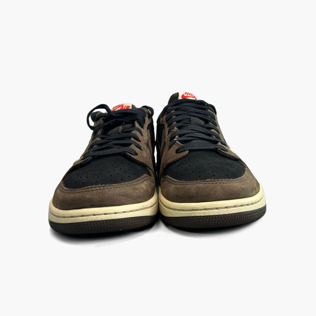 EU 44 - Travis Scott Jordan 1 Low Mocha