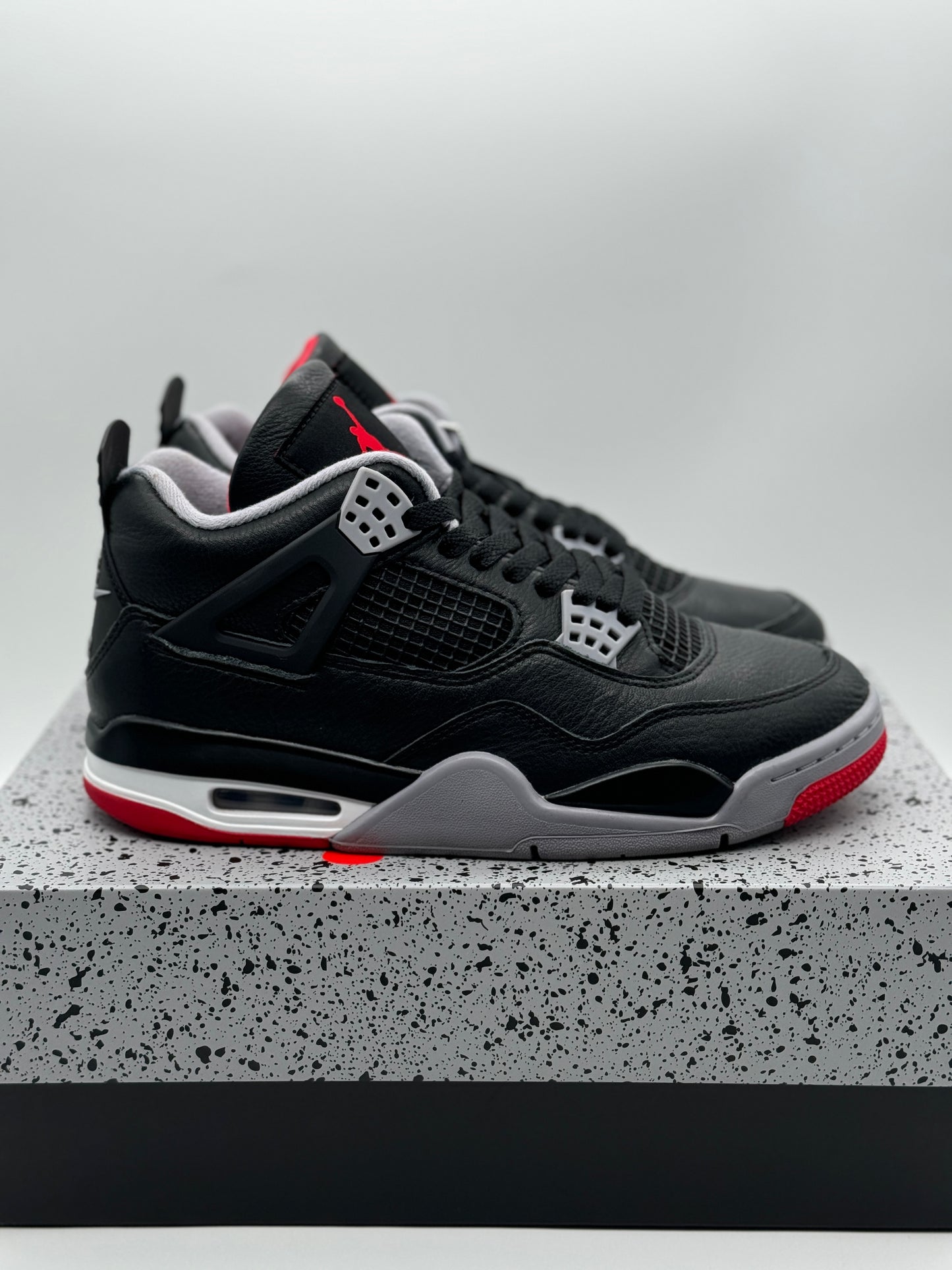 Air Jordan 4 Bred Used EU 42