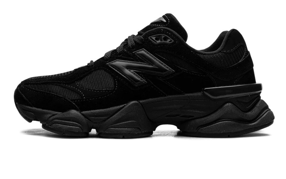 New Balance 9060 Triple Black