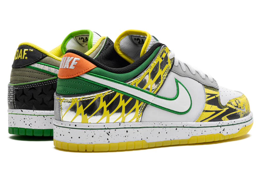 Nike Dunk Low "WHAT THE DUCK AWAY UNIVERSITY OF OREGON PE"