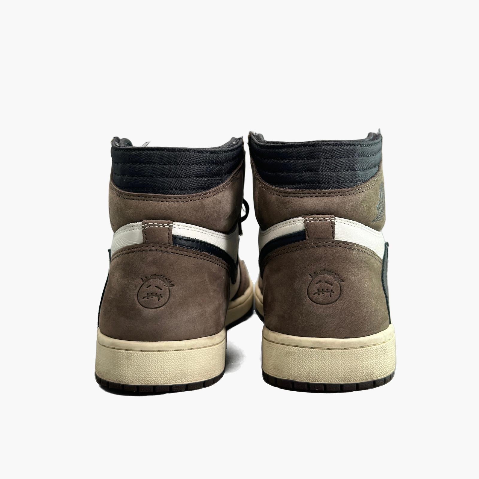 EU 44.5 - Travis Scott Jordan 1 High Mocha