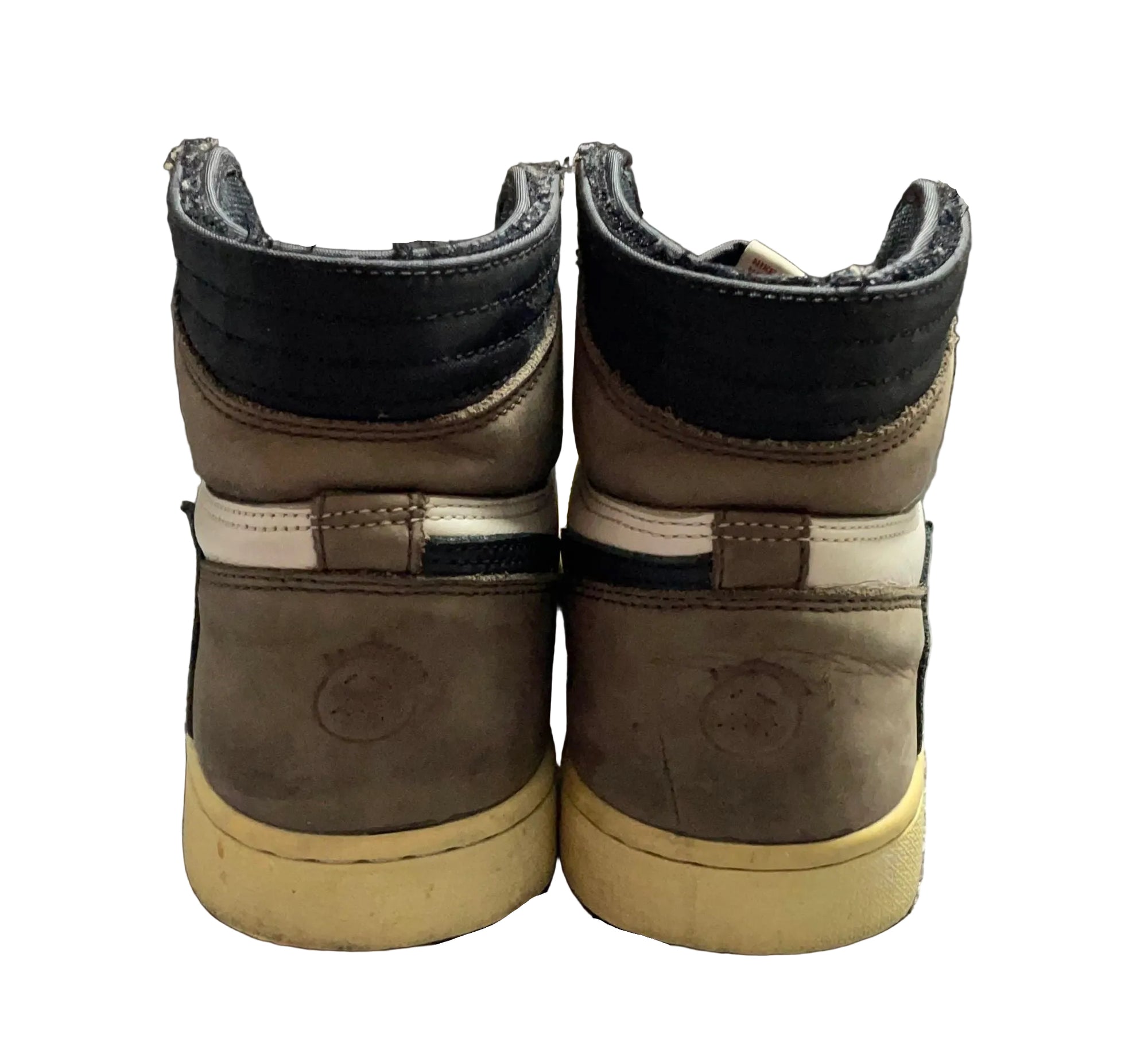 EU 42 - Travis Scott Jordan 1 High Mocha