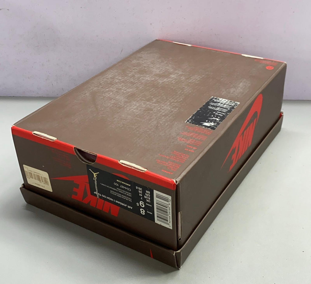 EU 41 - Travis Scott Jordan 1 High Mocha